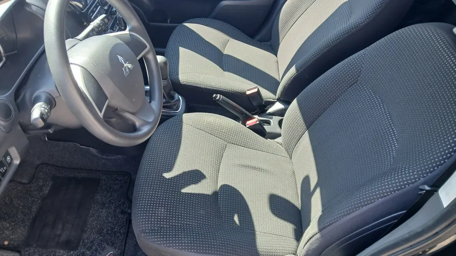 MITSUBISHI Space Star -