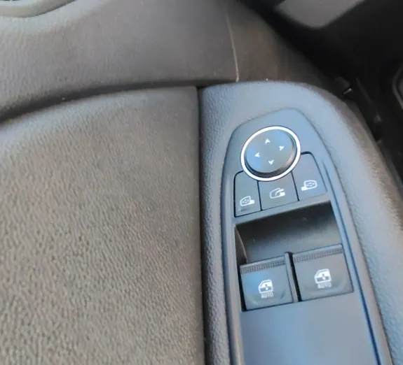 RENAULT Clio -