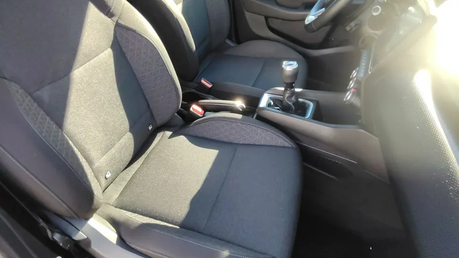 RENAULT Clio -