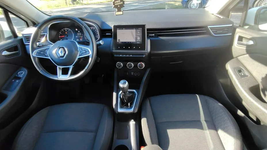 RENAULT Clio -
