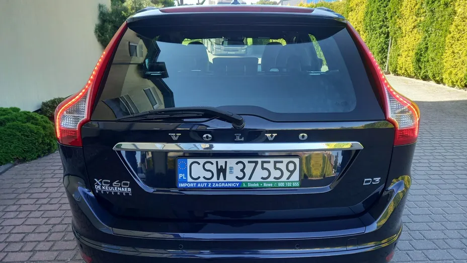 VOLVO XC60 -