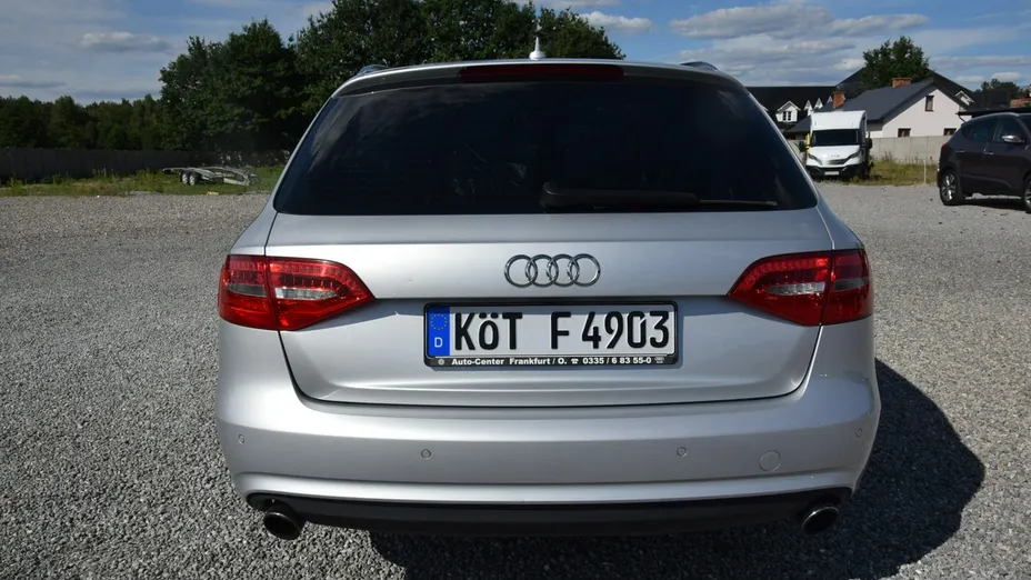 AUDI A4 -