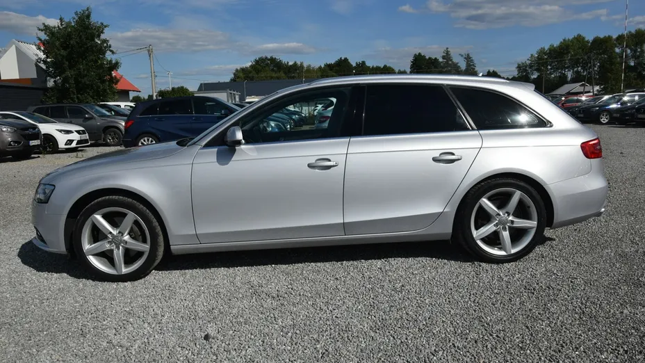 AUDI A4 -