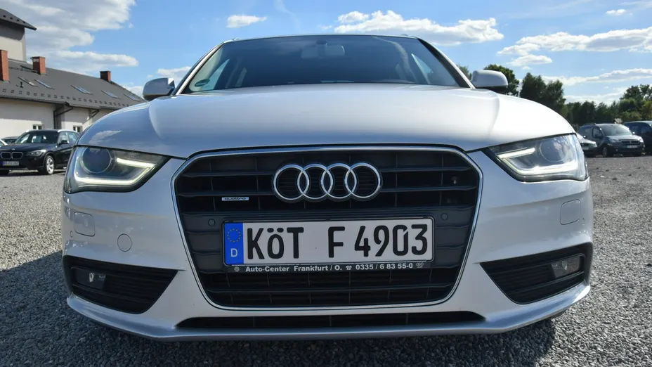 AUDI A4 -