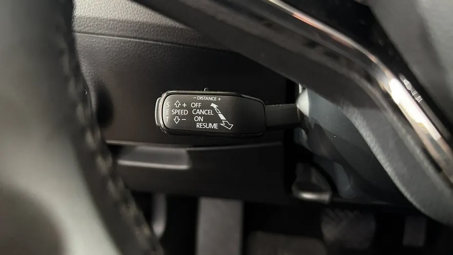 SKODA Superb -