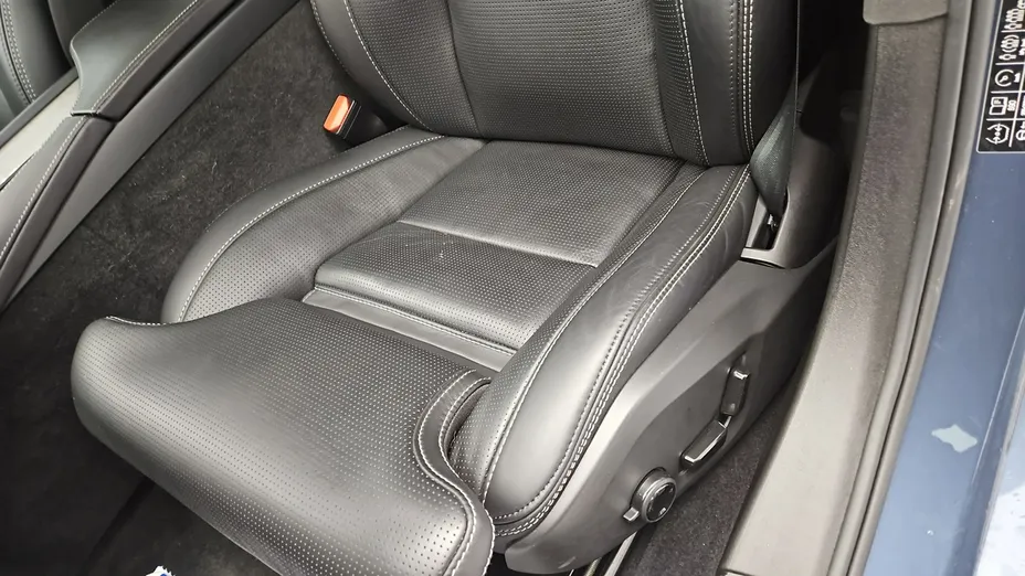 VOLVO S90 -