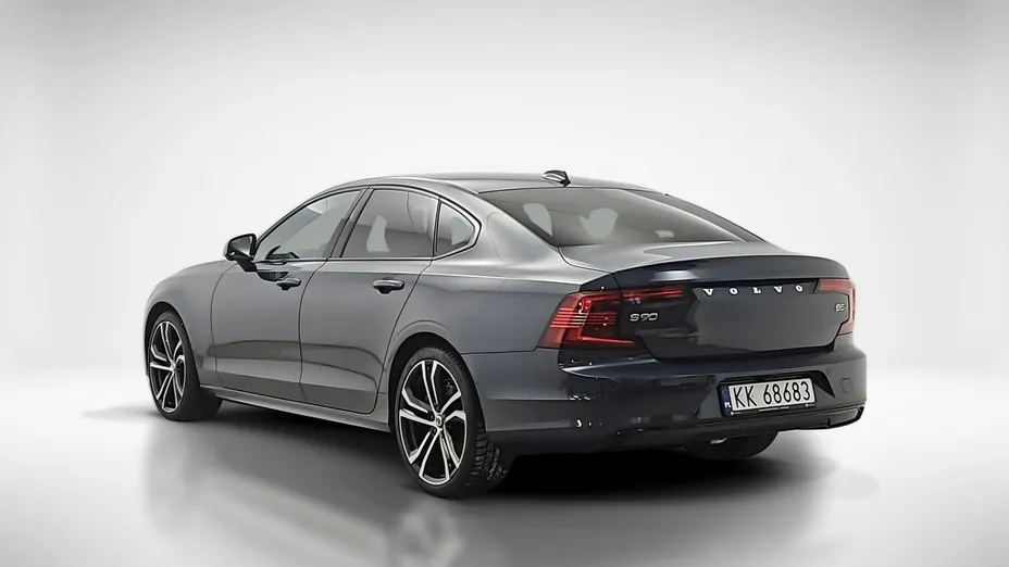 VOLVO S90 -