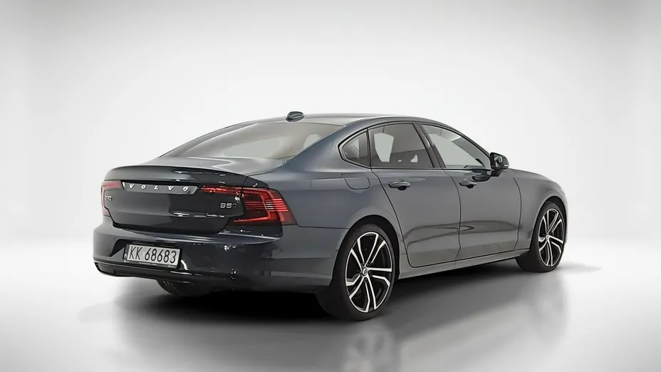 VOLVO S90 -