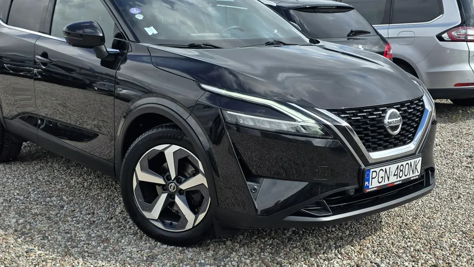 NISSAN Qashqai -