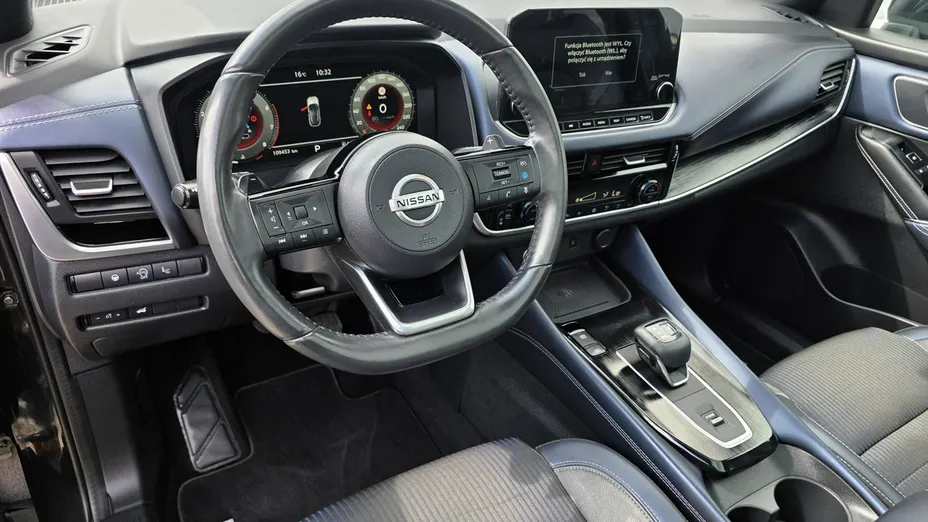 NISSAN Qashqai -