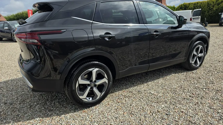 NISSAN Qashqai -