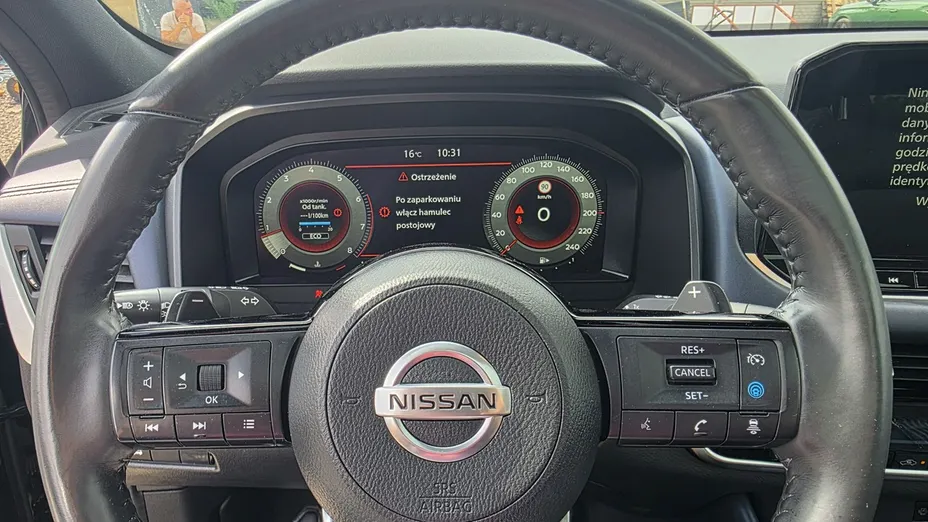 NISSAN Qashqai -