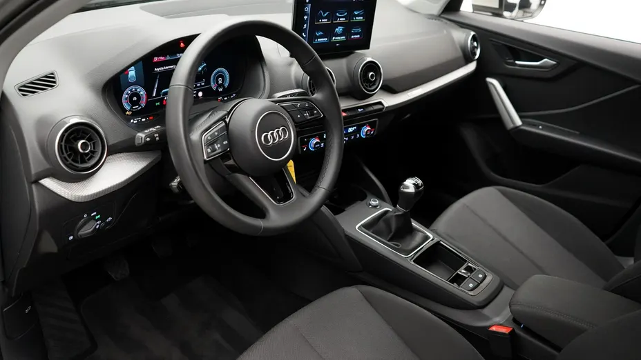 AUDI Q2 -