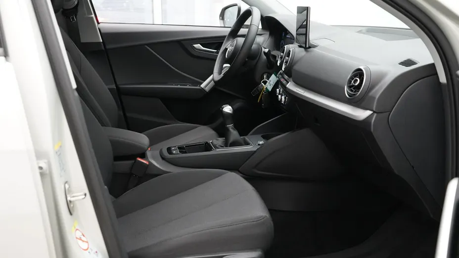 AUDI Q2 -