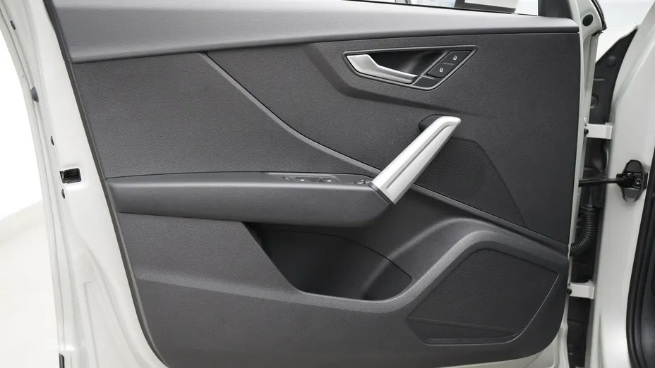 AUDI Q2 -