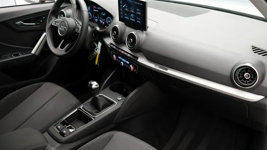 AUDI Q2 -