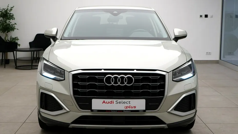 AUDI Q2 -