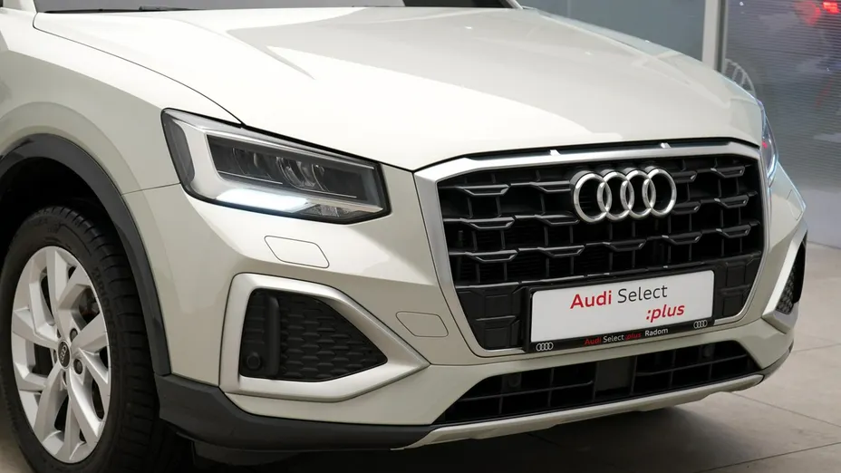 AUDI Q2 -