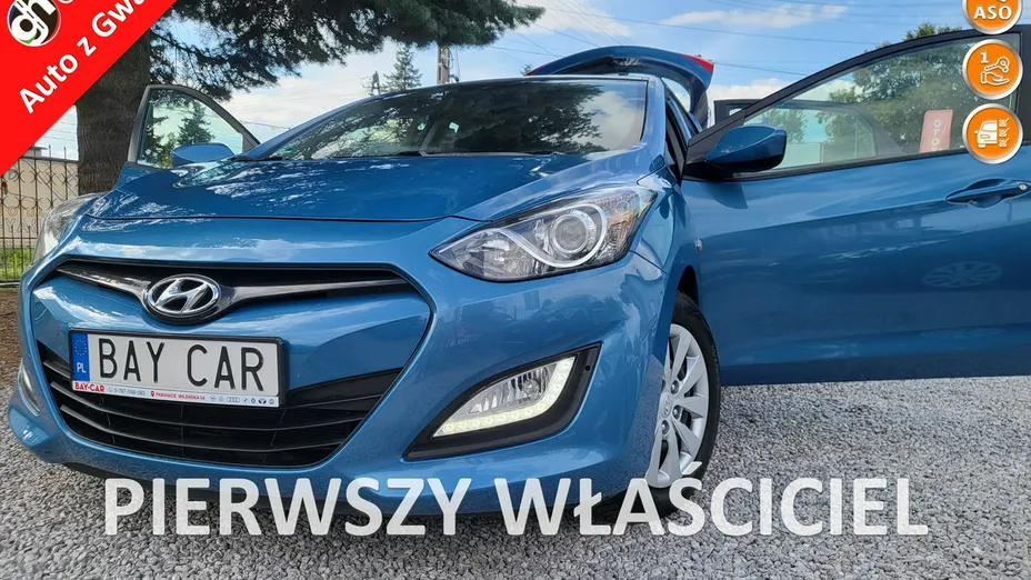 HYUNDAI i30 -