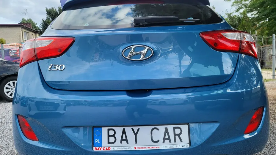 HYUNDAI i30 -