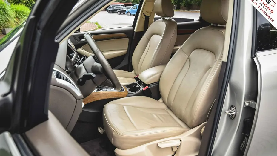 AUDI Q5 -
