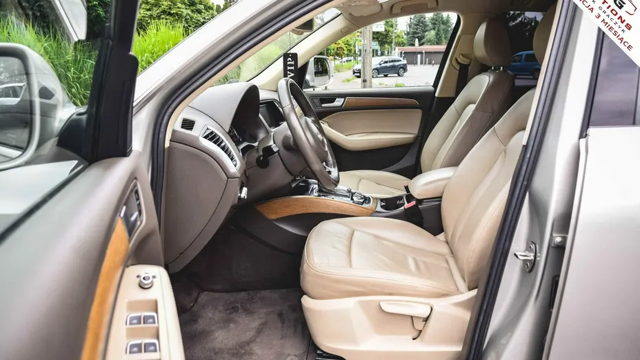 AUDI Q5 -
