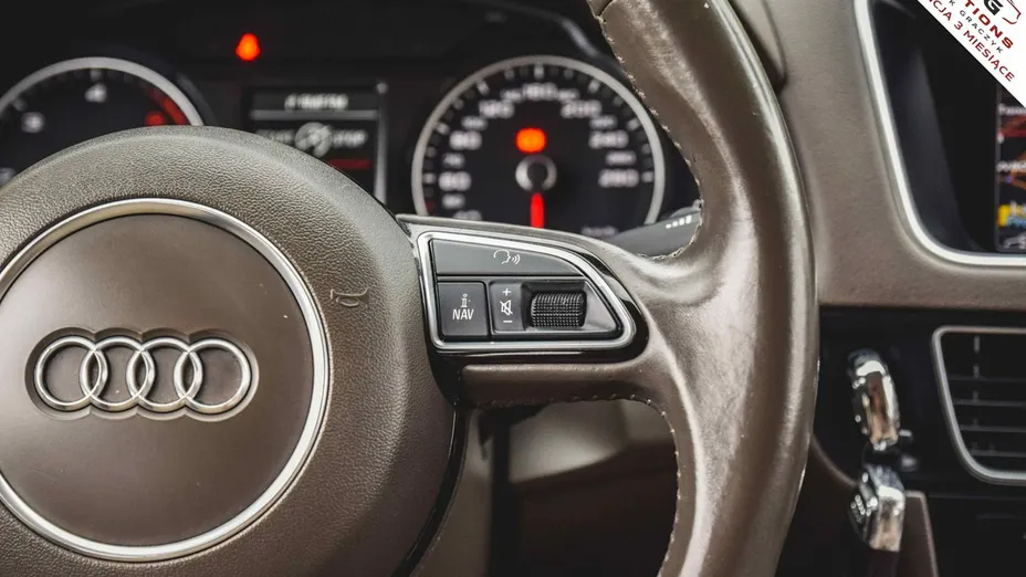 AUDI Q5 -