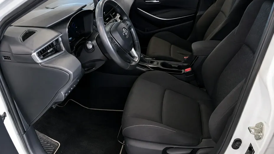 TOYOTA Corolla -