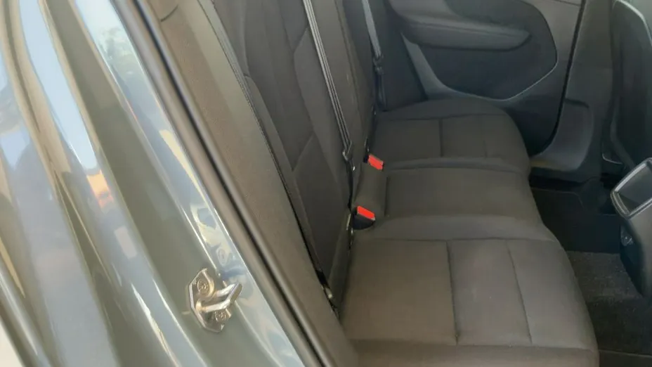 VOLVO XC40 -