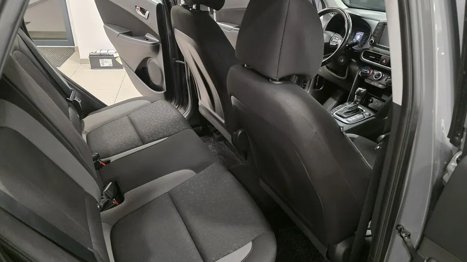 HYUNDAI Kona -