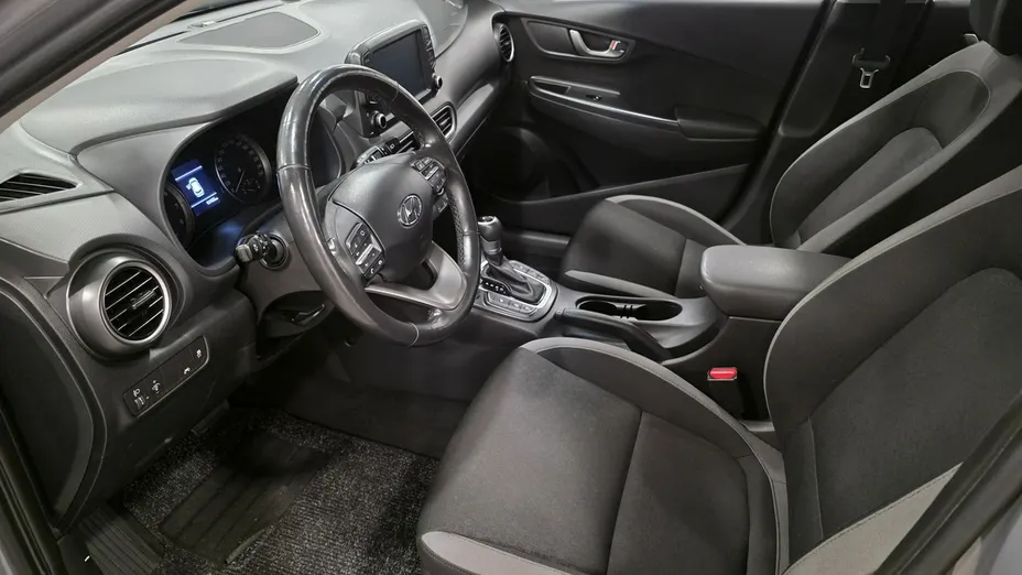 HYUNDAI Kona -