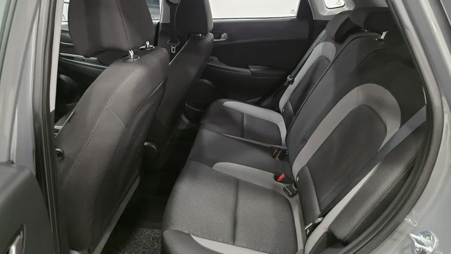 HYUNDAI Kona -
