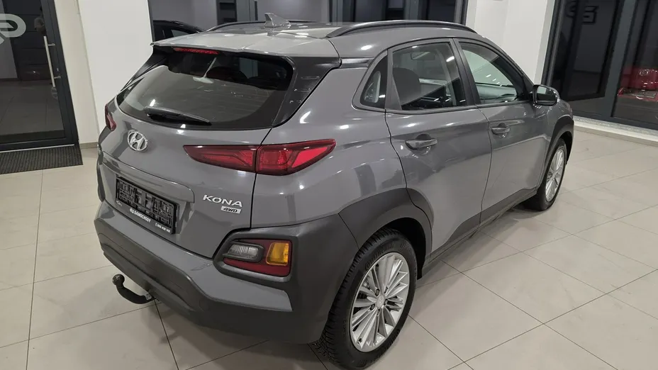 HYUNDAI Kona -