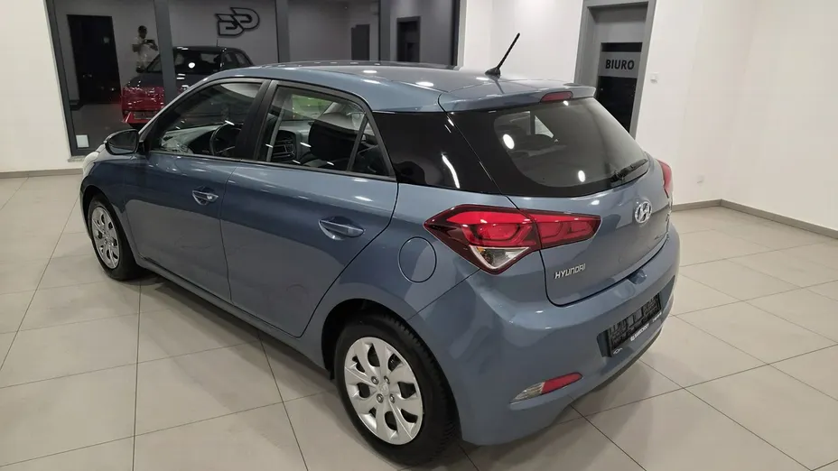 HYUNDAI i20 -
