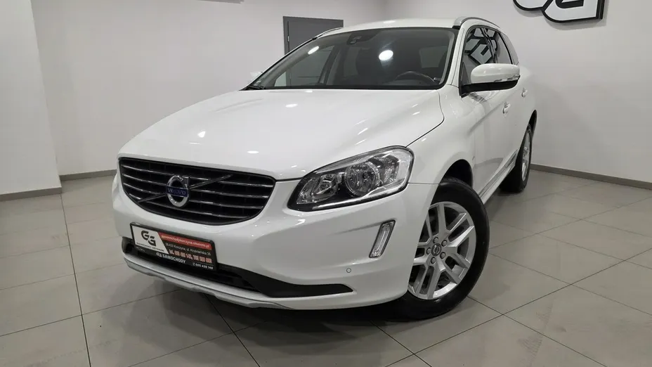 VOLVO XC60 -