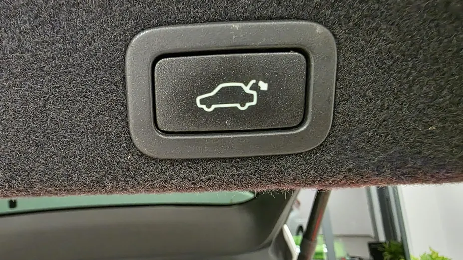 VOLVO XC60 -