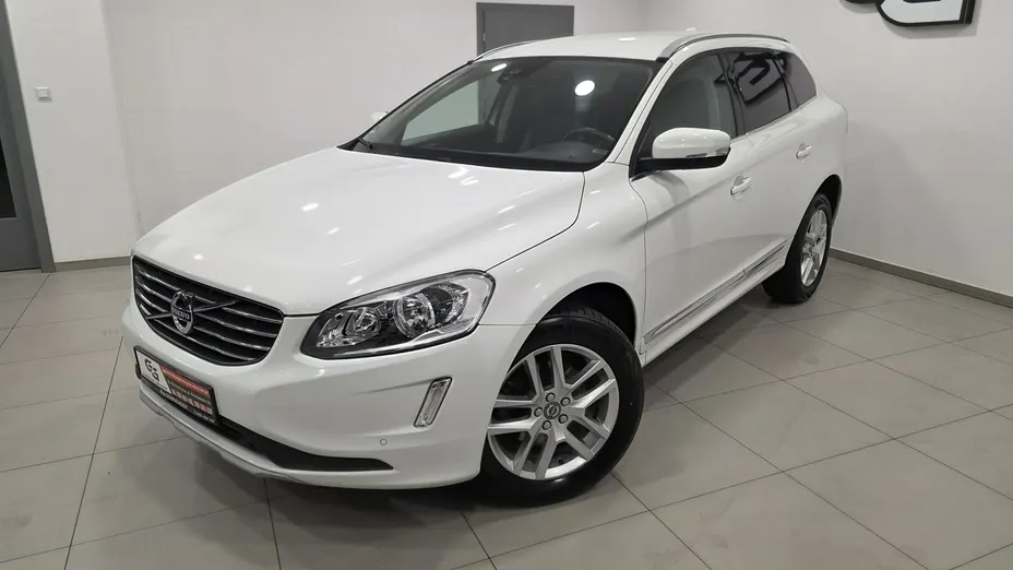 VOLVO XC60 -