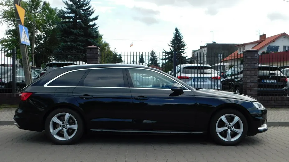 AUDI A4 -