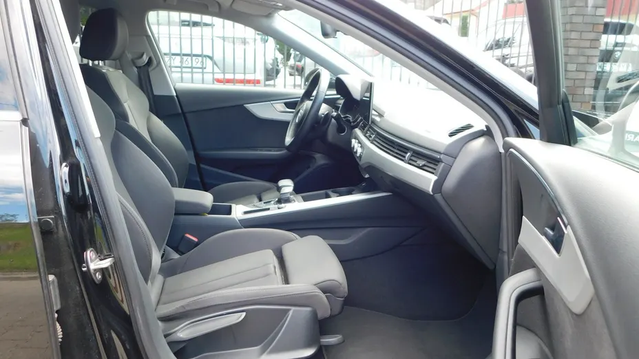 AUDI A4 -