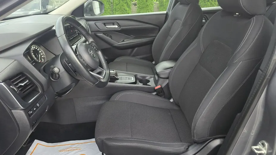 NISSAN Qashqai -