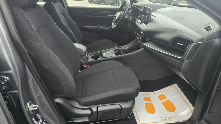 NISSAN Qashqai -