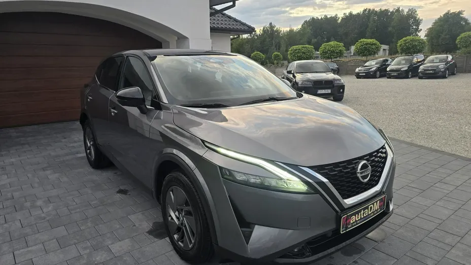 NISSAN Qashqai -