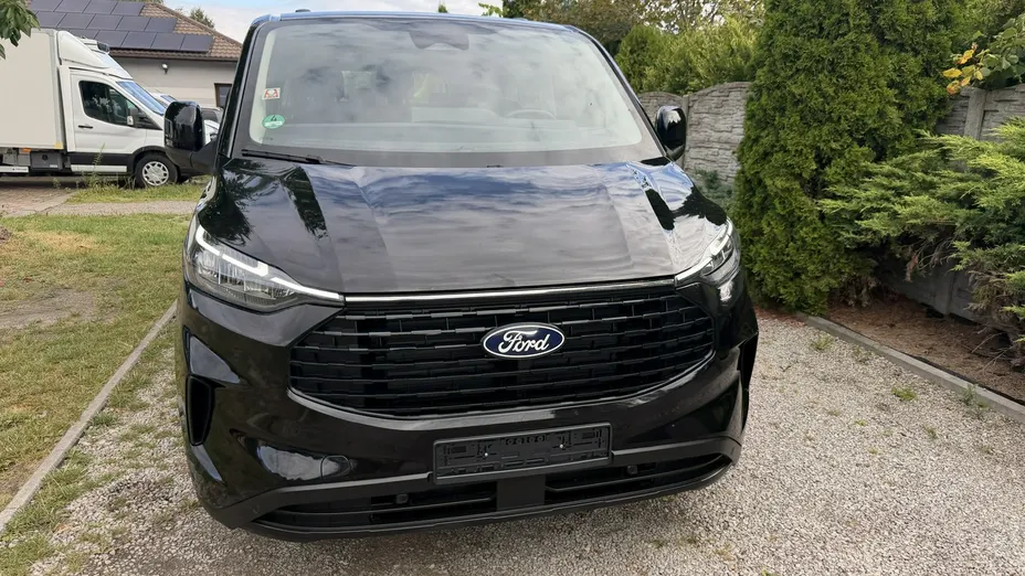 FORD Tourneo Custom -