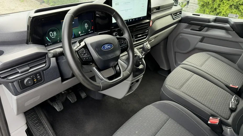 FORD Tourneo Custom -