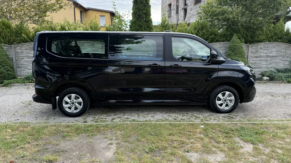 FORD Tourneo Custom -