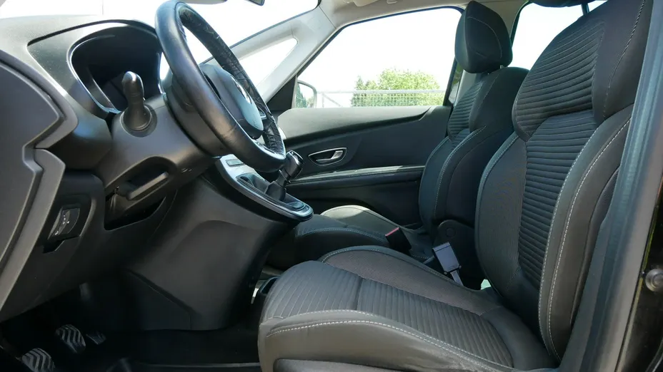 RENAULT Grand Scenic -