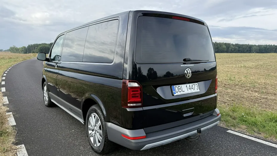 VOLKSWAGEN Multivan -