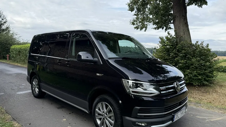 VOLKSWAGEN Multivan -