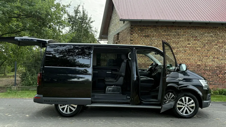 VOLKSWAGEN Multivan -