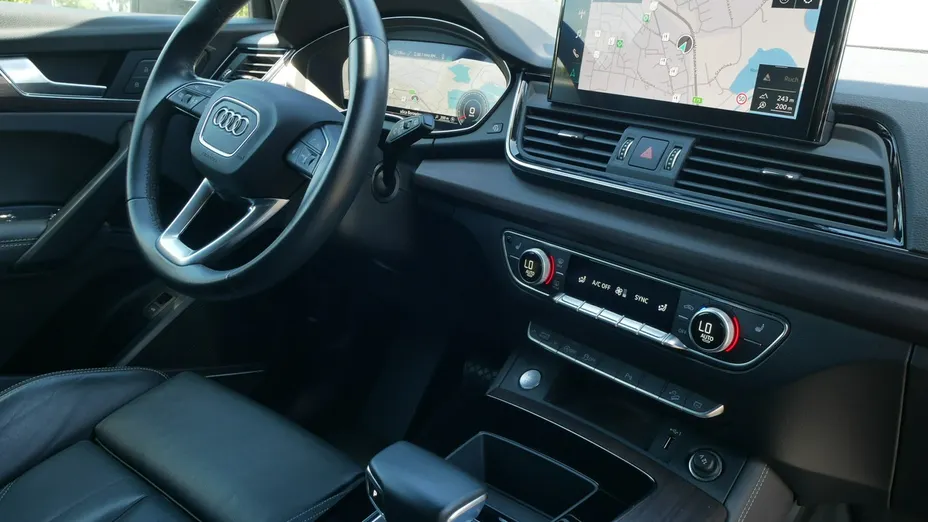 AUDI Q5 -